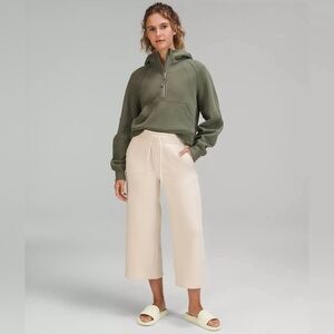 NWT Lululemon Loungeful HR Wide Leg Crop size 12 oat